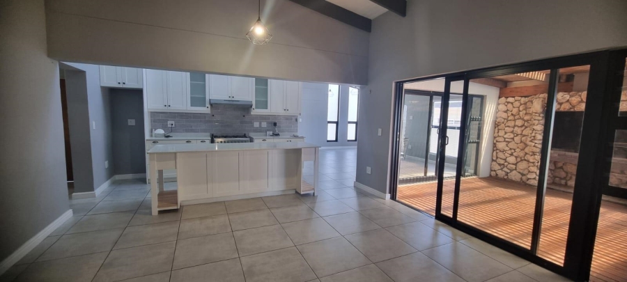 3 Bedroom Property for Sale in Sunset Estate Western Cape